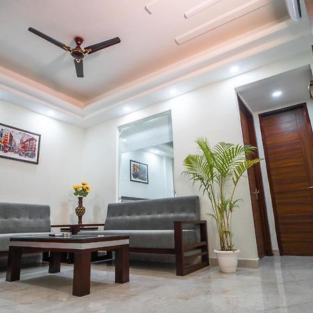 The Lodgers 1 Bhk Serviced Apartment Golf Course Road คูร์เคาน์ ภายนอก รูปภาพ