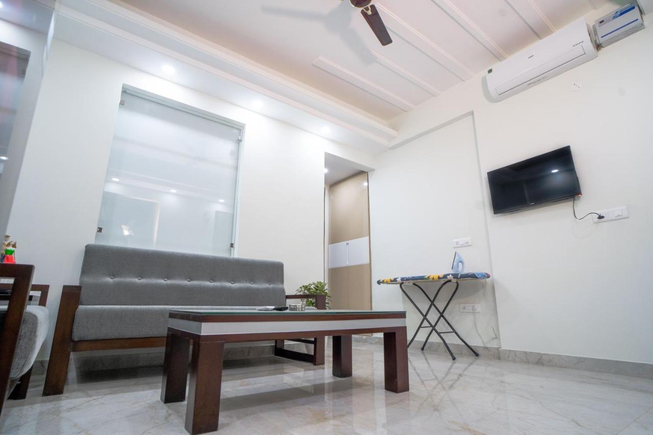 The Lodgers 1 Bhk Serviced Apartment Golf Course Road คูร์เคาน์ ภายนอก รูปภาพ